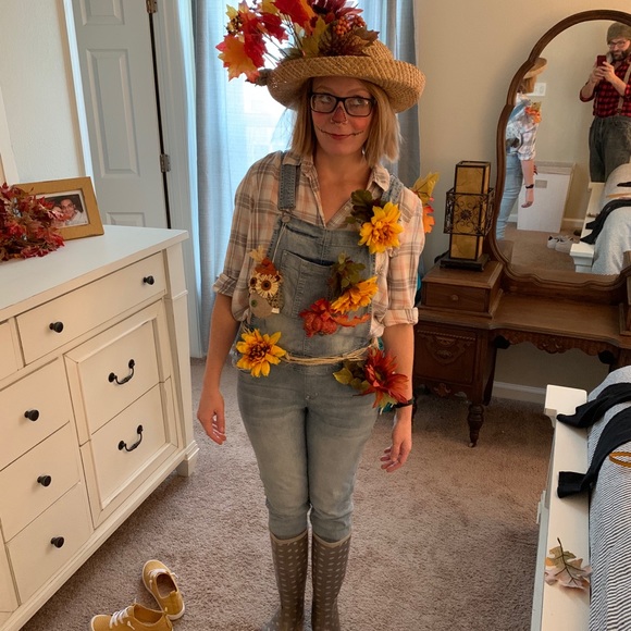 Meet your Posher, Adriane - Picture 2 of 4